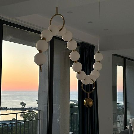דירות נפטון Donna Alba Seaview Penthouse, Casa Ta De Pe Plaja מראה חיצוני תמונה