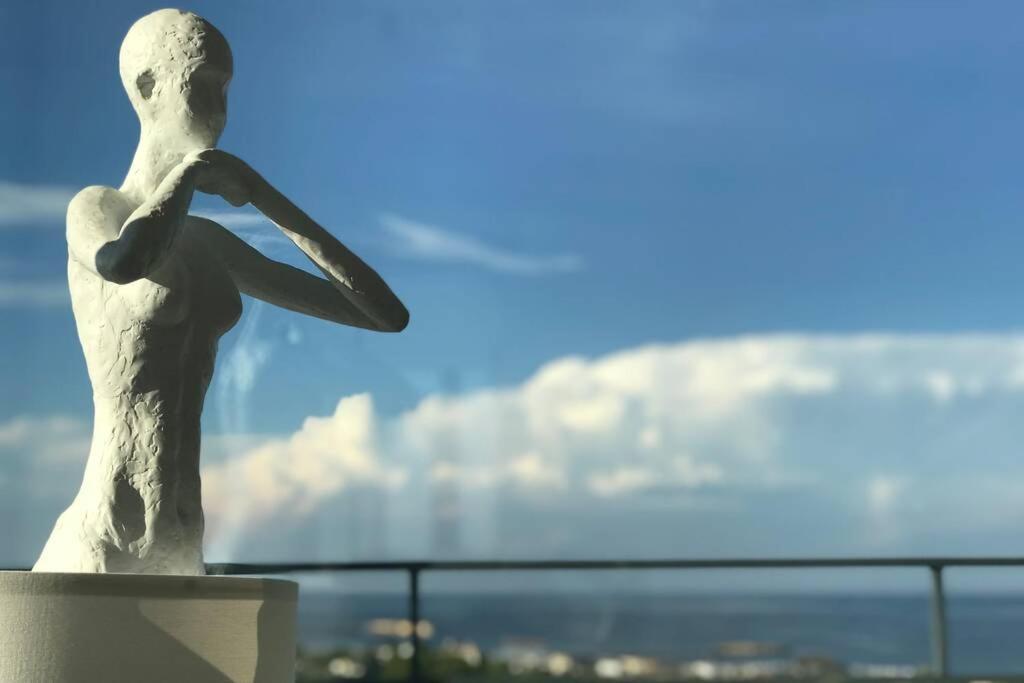 דירות נפטון Donna Alba Seaview Penthouse, Casa Ta De Pe Plaja מראה חיצוני תמונה