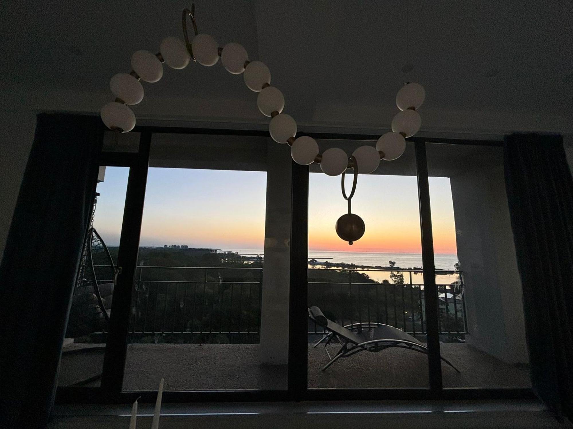 דירות נפטון Donna Alba Seaview Penthouse, Casa Ta De Pe Plaja מראה חיצוני תמונה